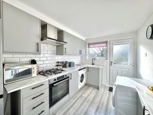 Photo 15- click for photo gallery